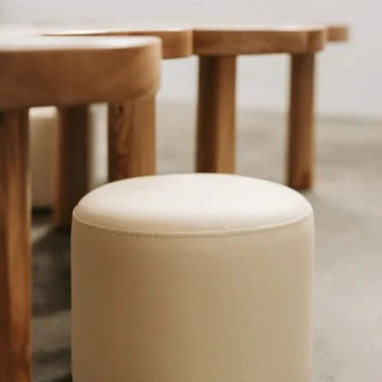 Leon Activity Table & 4 Remi Stools Package