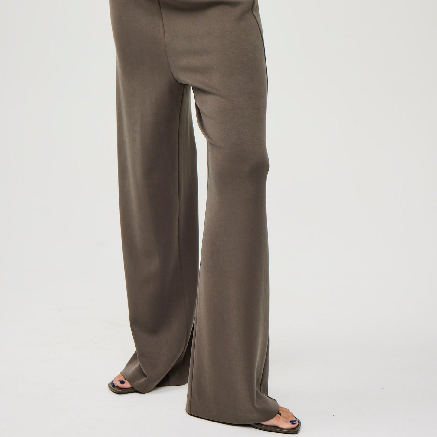 Lucia Lounge Pant - Truffle