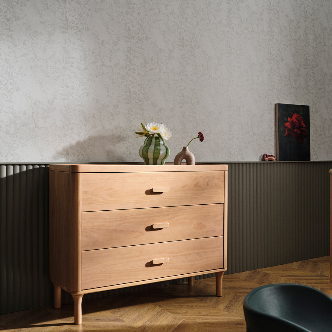 Dressers & Drawers