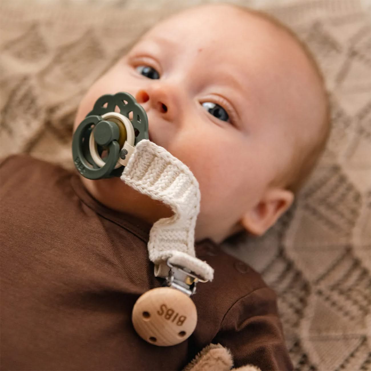 Knitted Pacifier Clip - Ivory