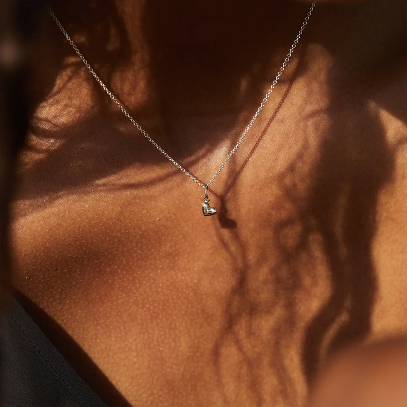 Mini Heart Pendant White Gold