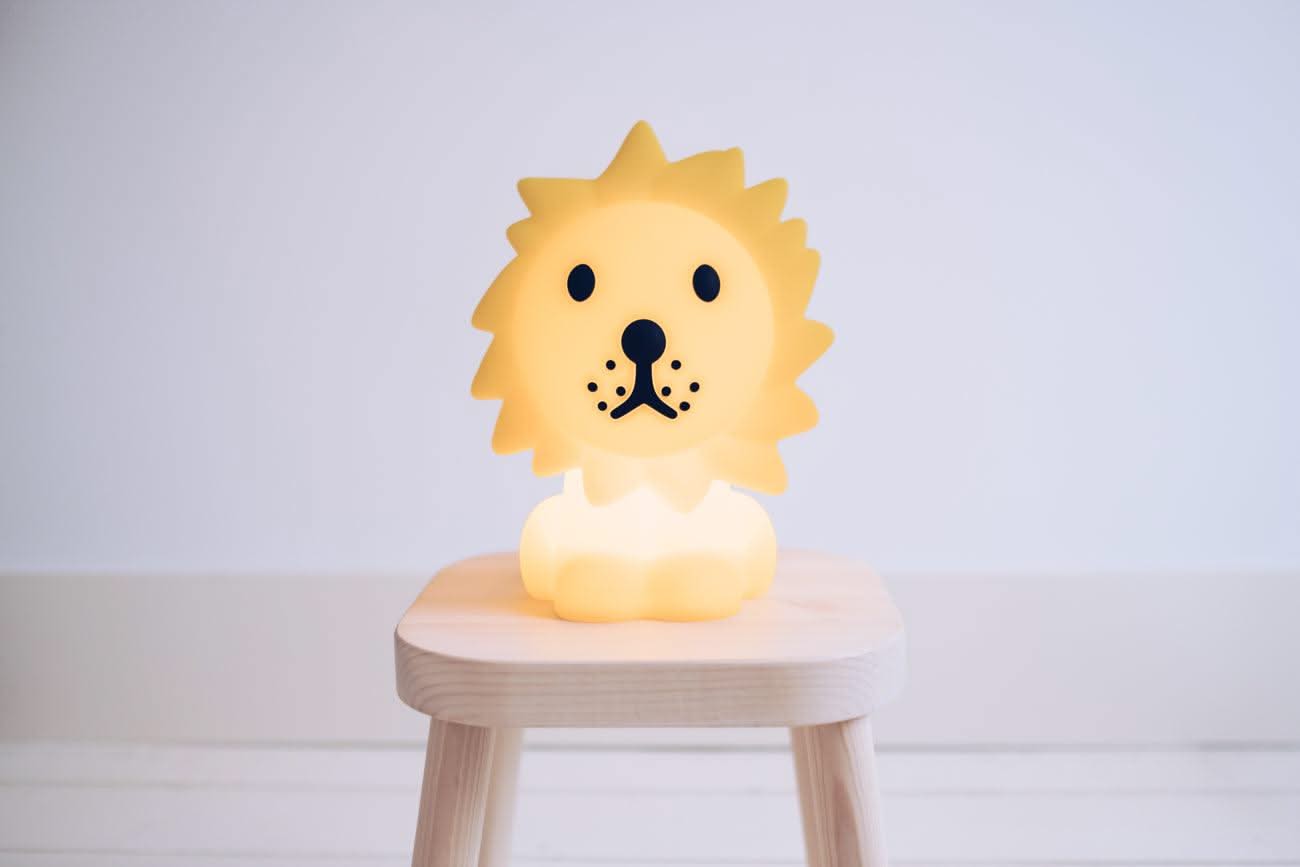 Lion First Light Lamp