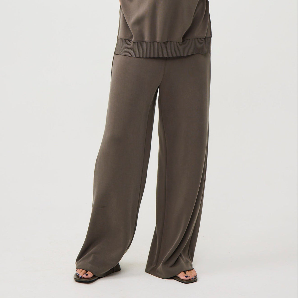 Lucia Lounge Pant - Truffle