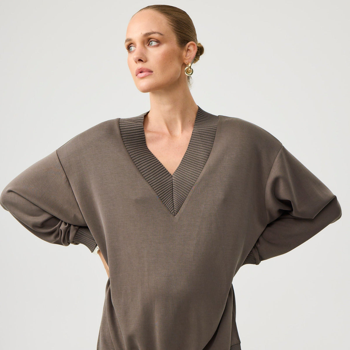 Lucia Lounge Top - Truffle
