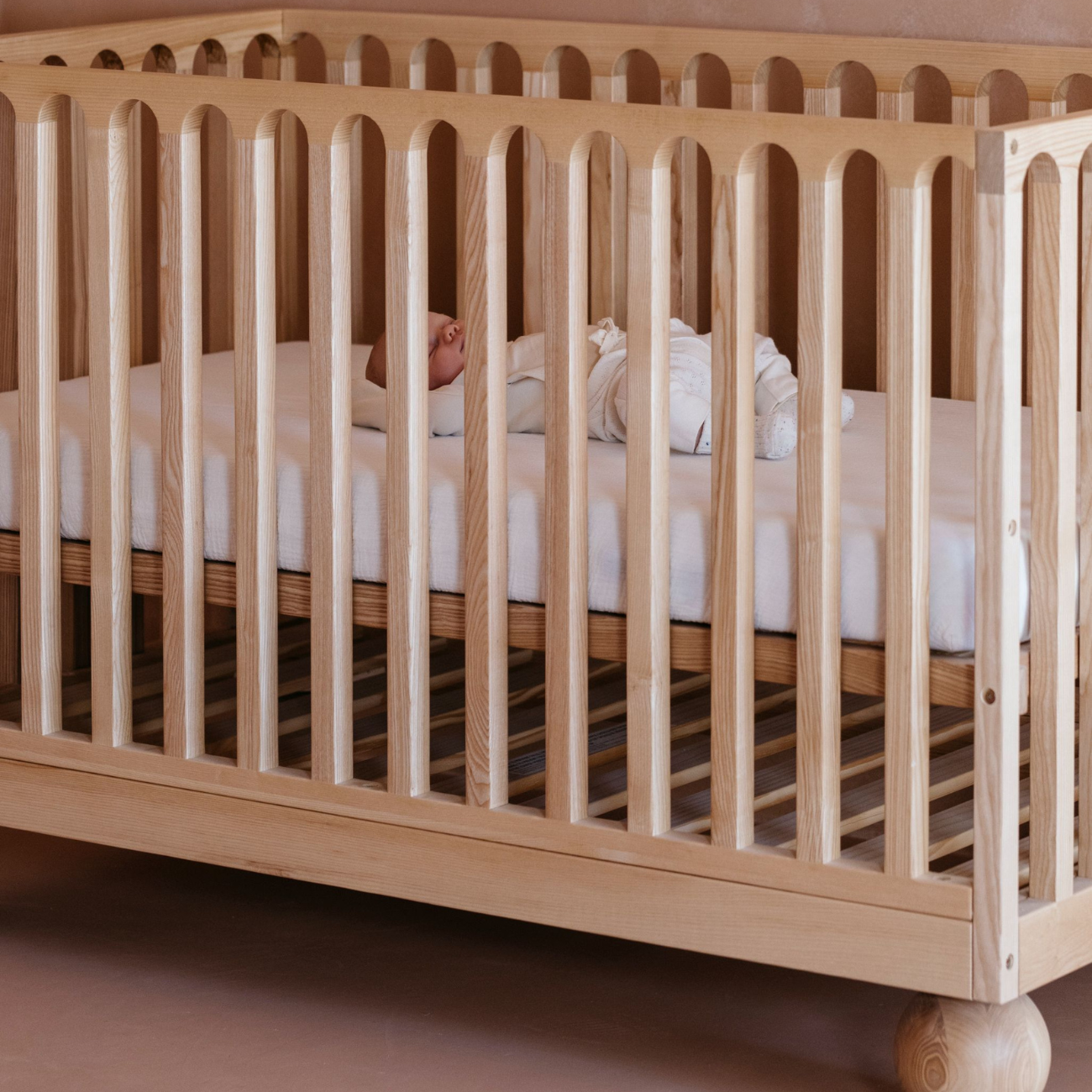 Zali Ashwood Cot