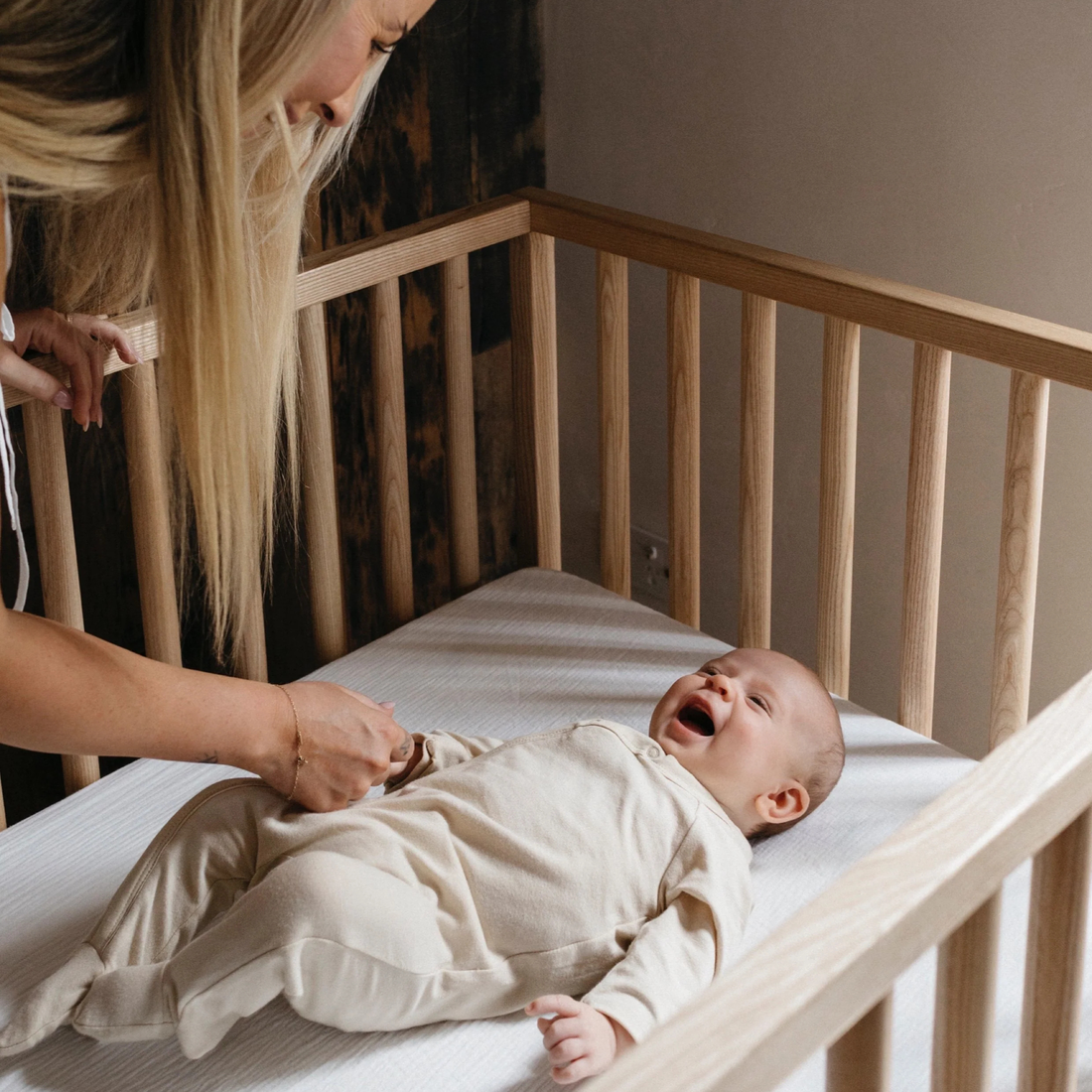 Arche Cot - Walnut