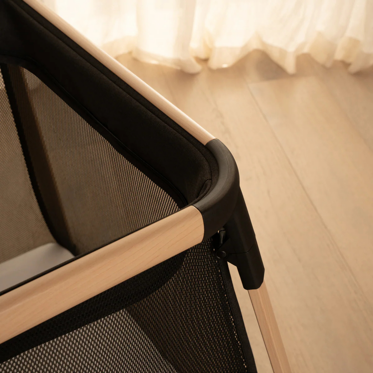 Arlo Portacot - Black