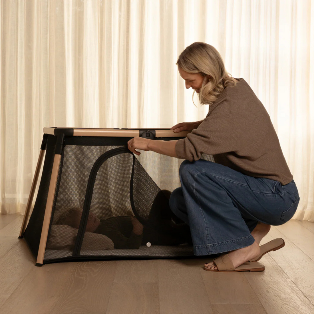 Arlo Portacot - Black