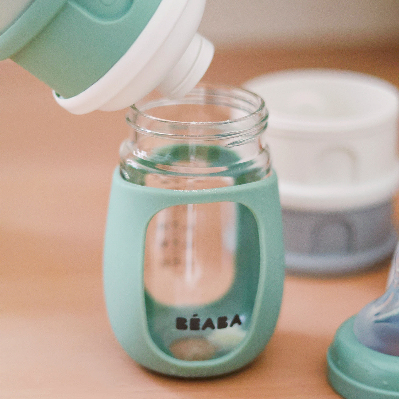 Beaba - Formula & Snack Container - Sage Green