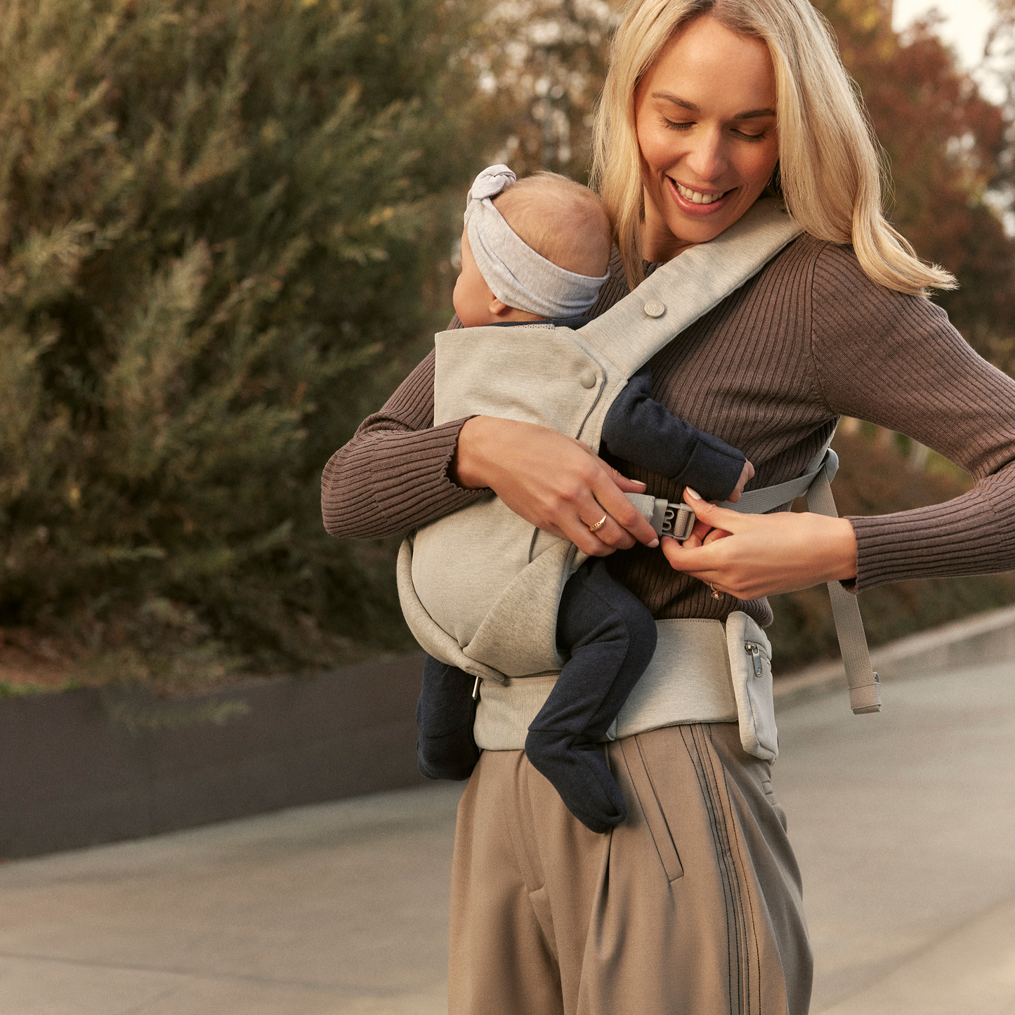 Babybee Joey Carrier - Grey