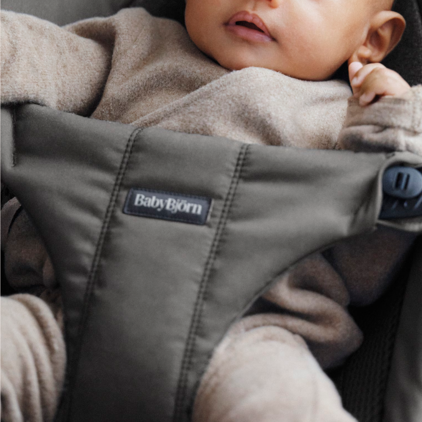 Bouncer Balance Soft Woven/Jersey Tri-Fabric - Dark Grey