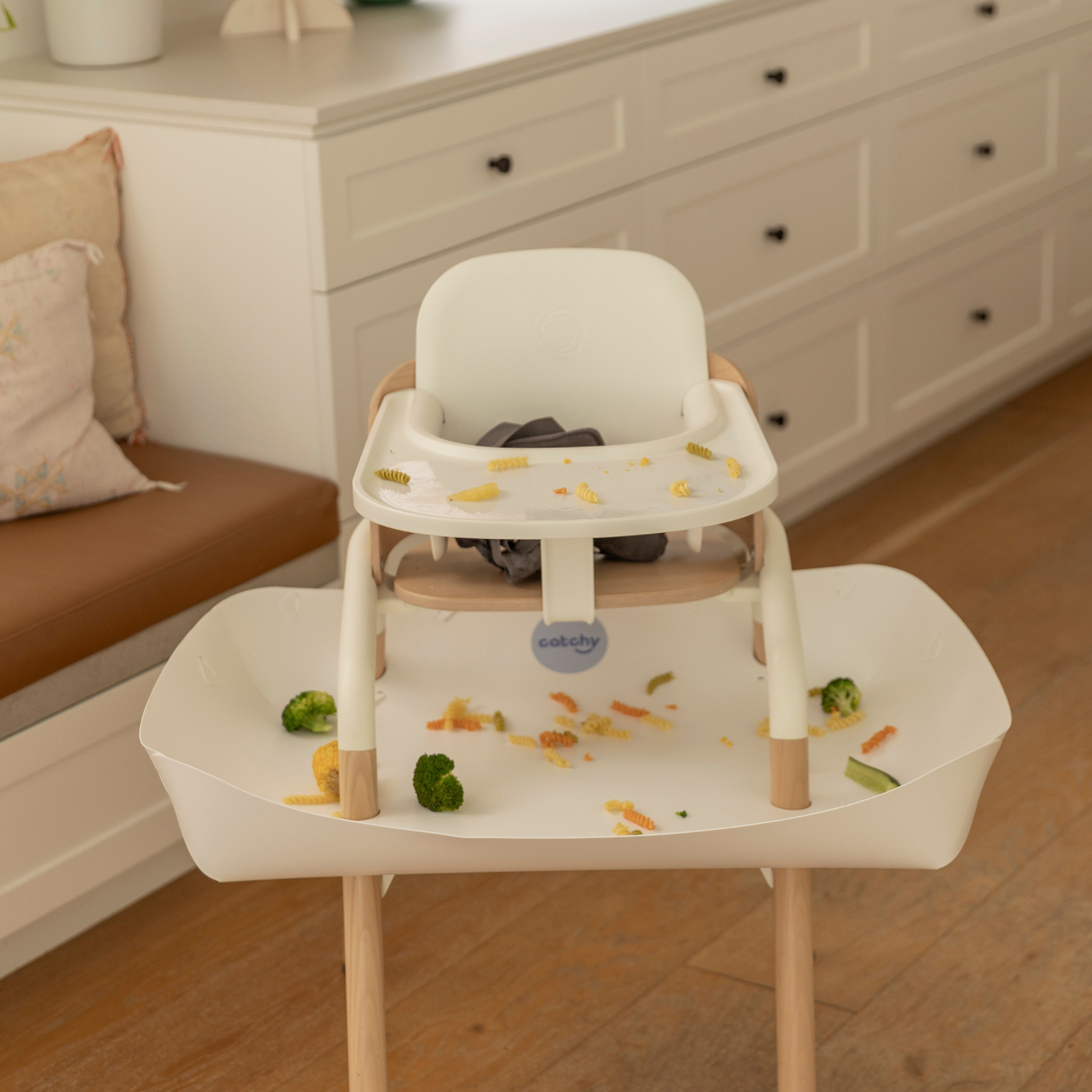 CATCHY - The Food Catcher for High Chairs - White