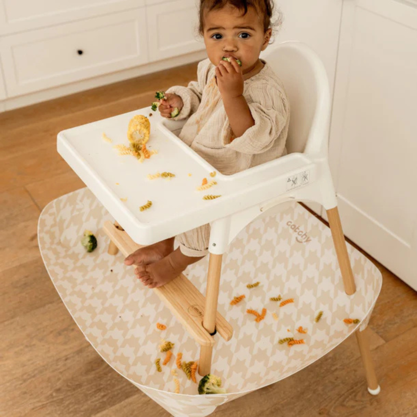 CATCHY - The Food Catcher for High Chairs - Almond Houndstooth