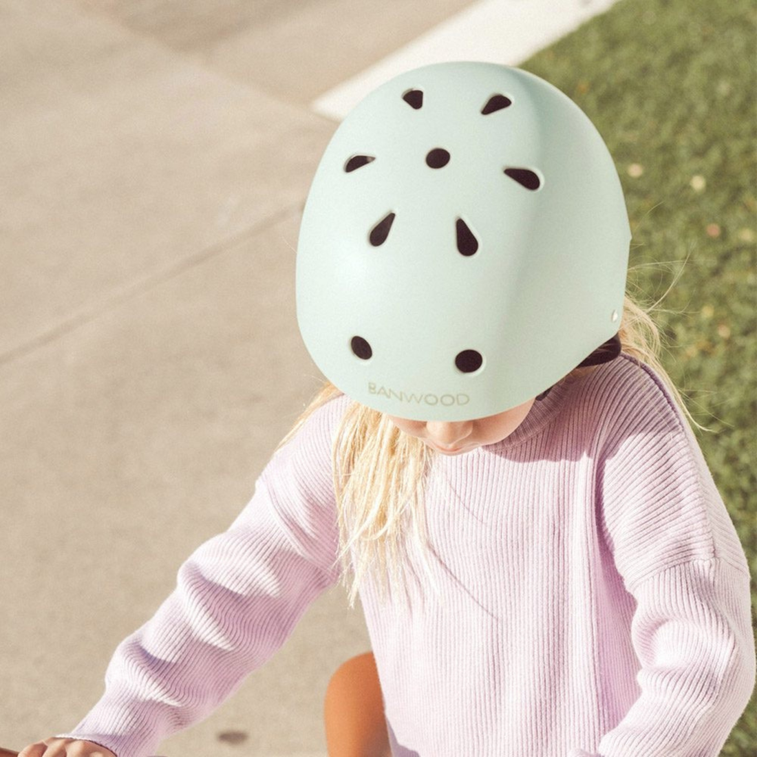 Classic Helmet - Pale Mint
