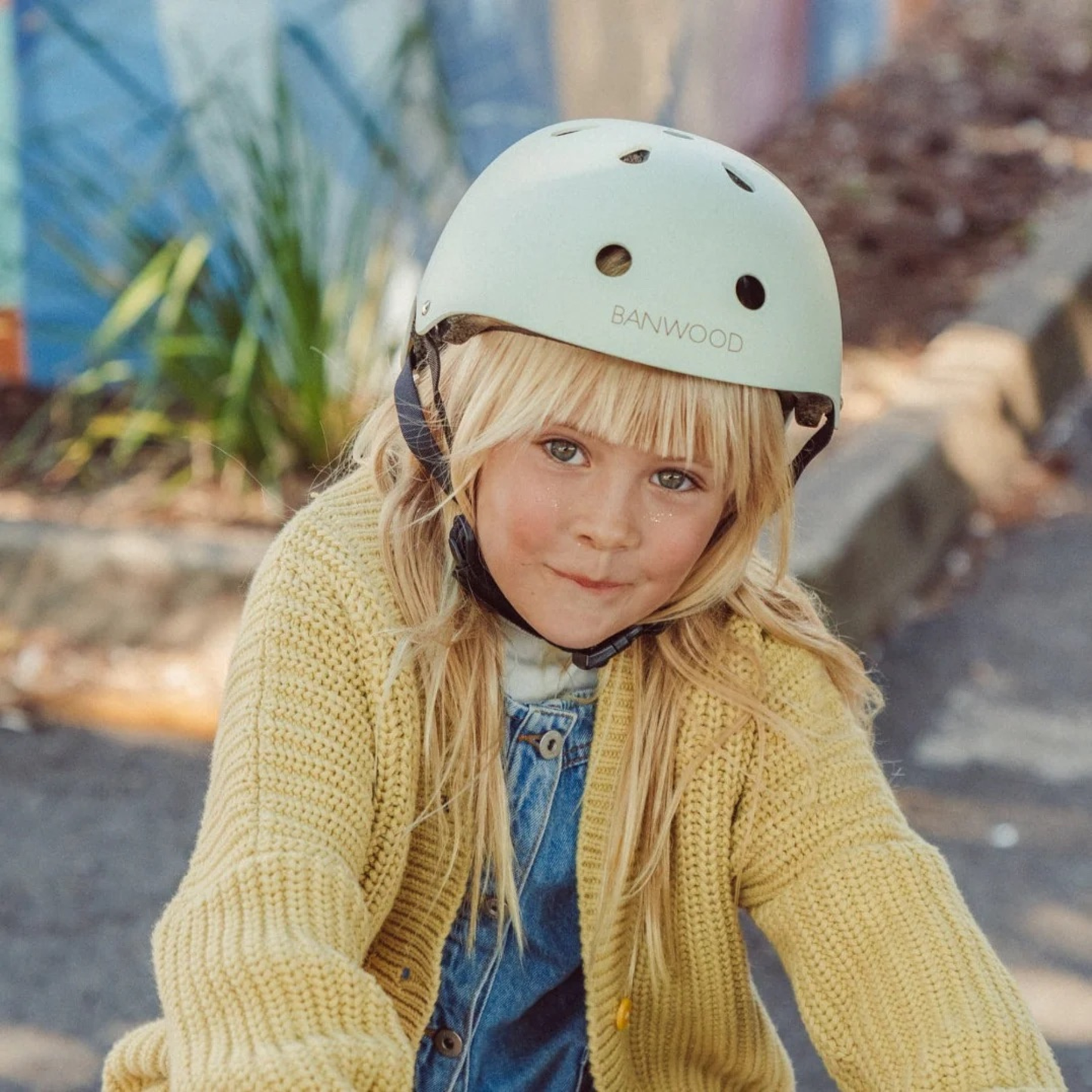 Classic Helmet - Pale Mint