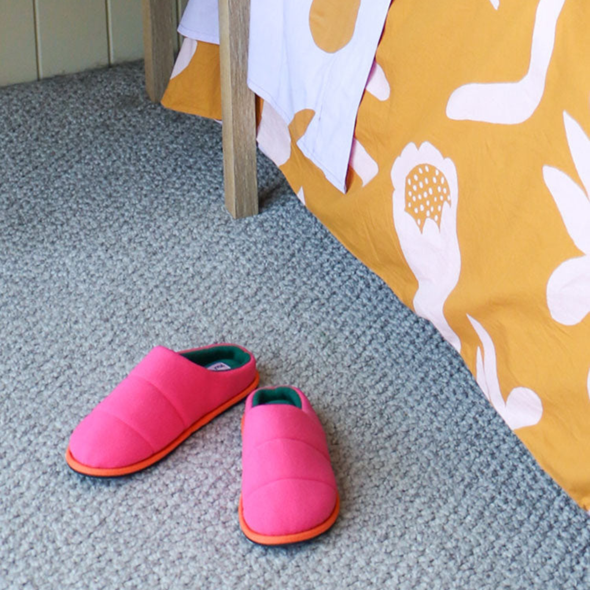 Cloud Slipper - Hot Pink