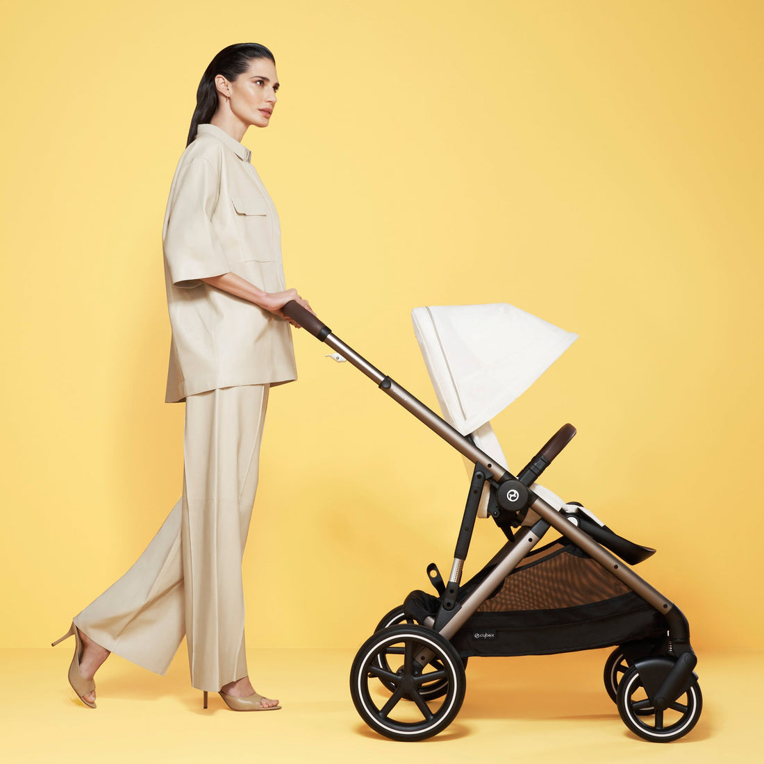 Gazelle S Pram and Cloud Q Bundle