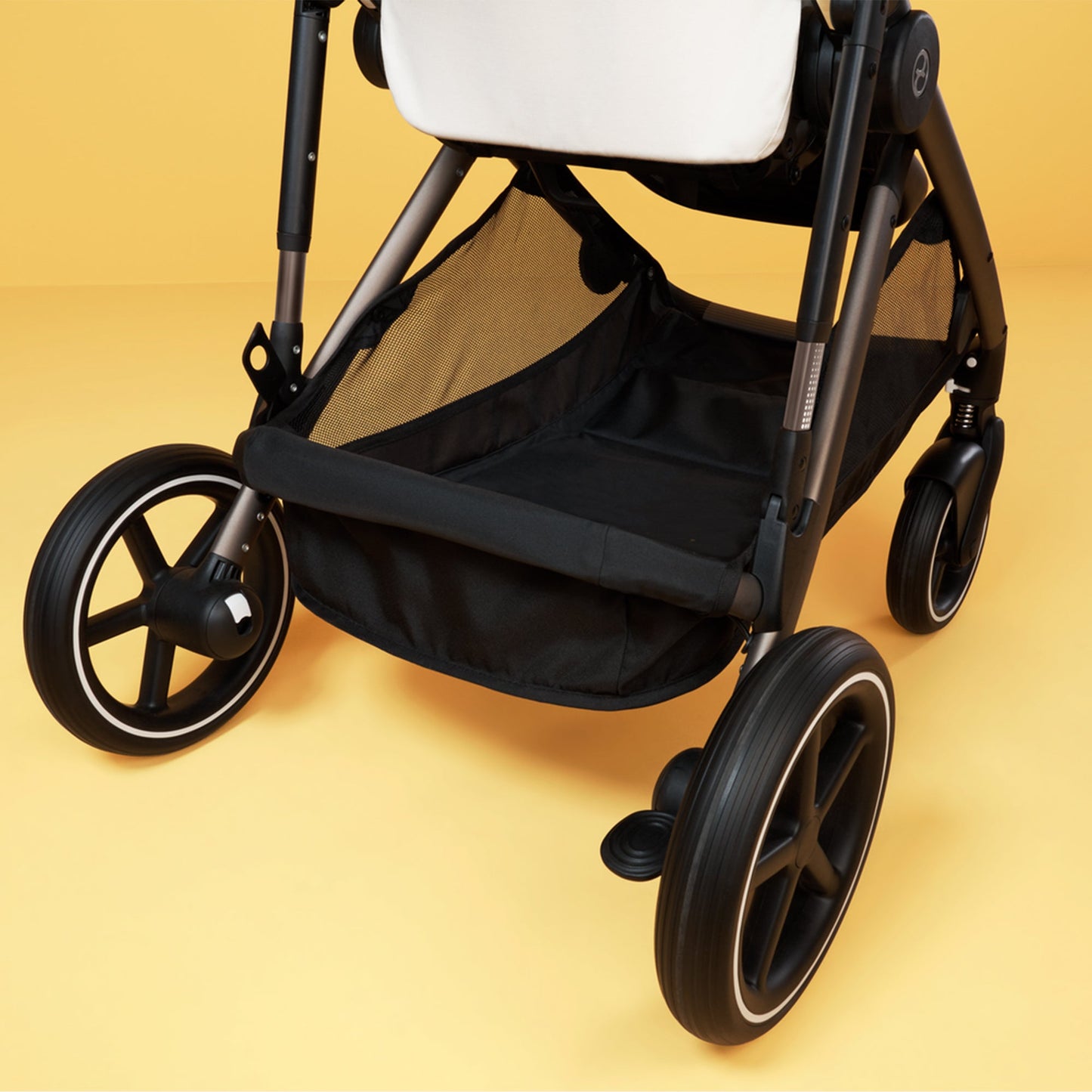 Gazelle S Pram and Cloud Q Bundle