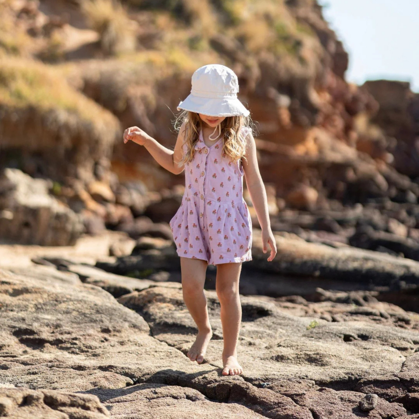 Frayed Bucket Hat - Vanilla