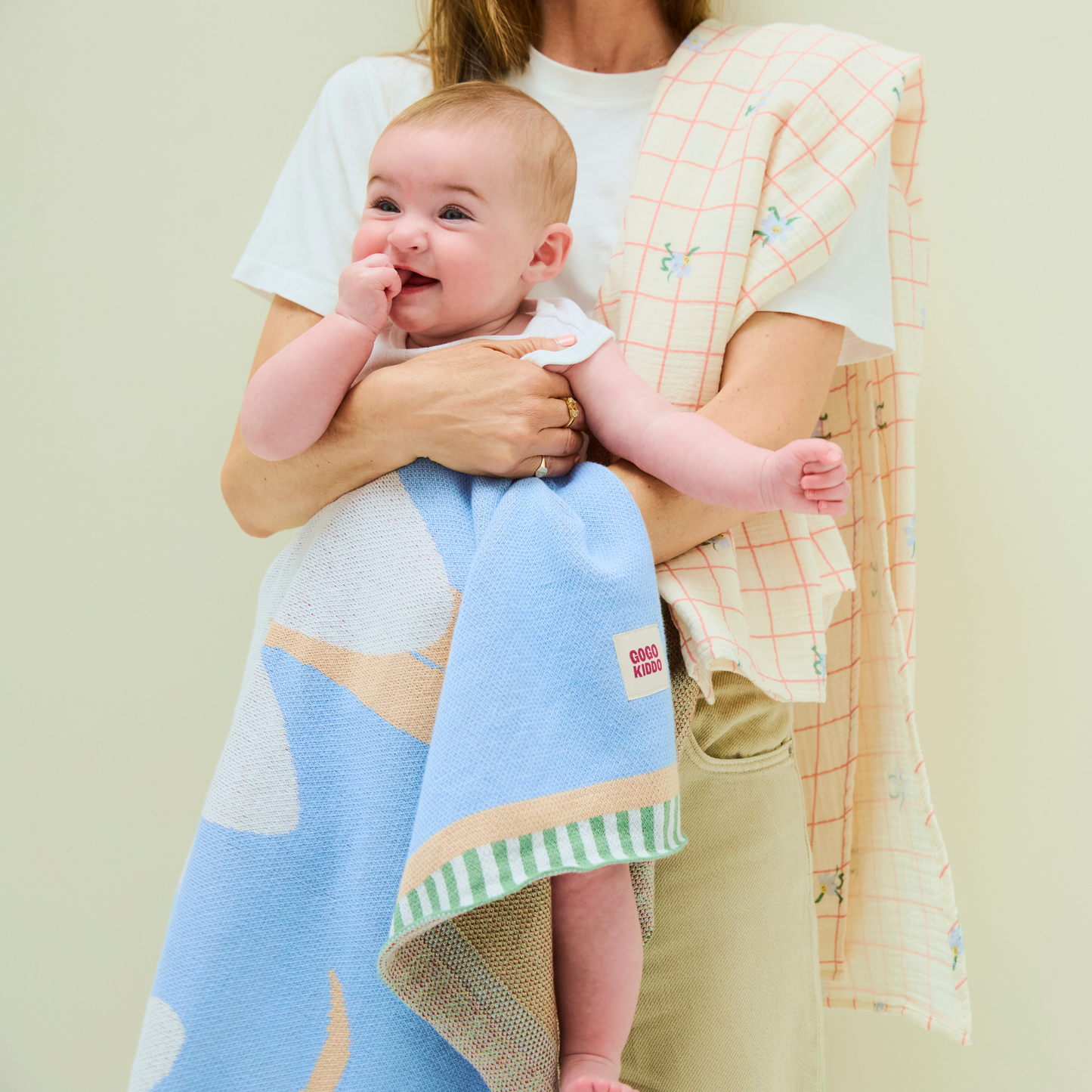 Cosy Baby Blanket - Dancing Daisies