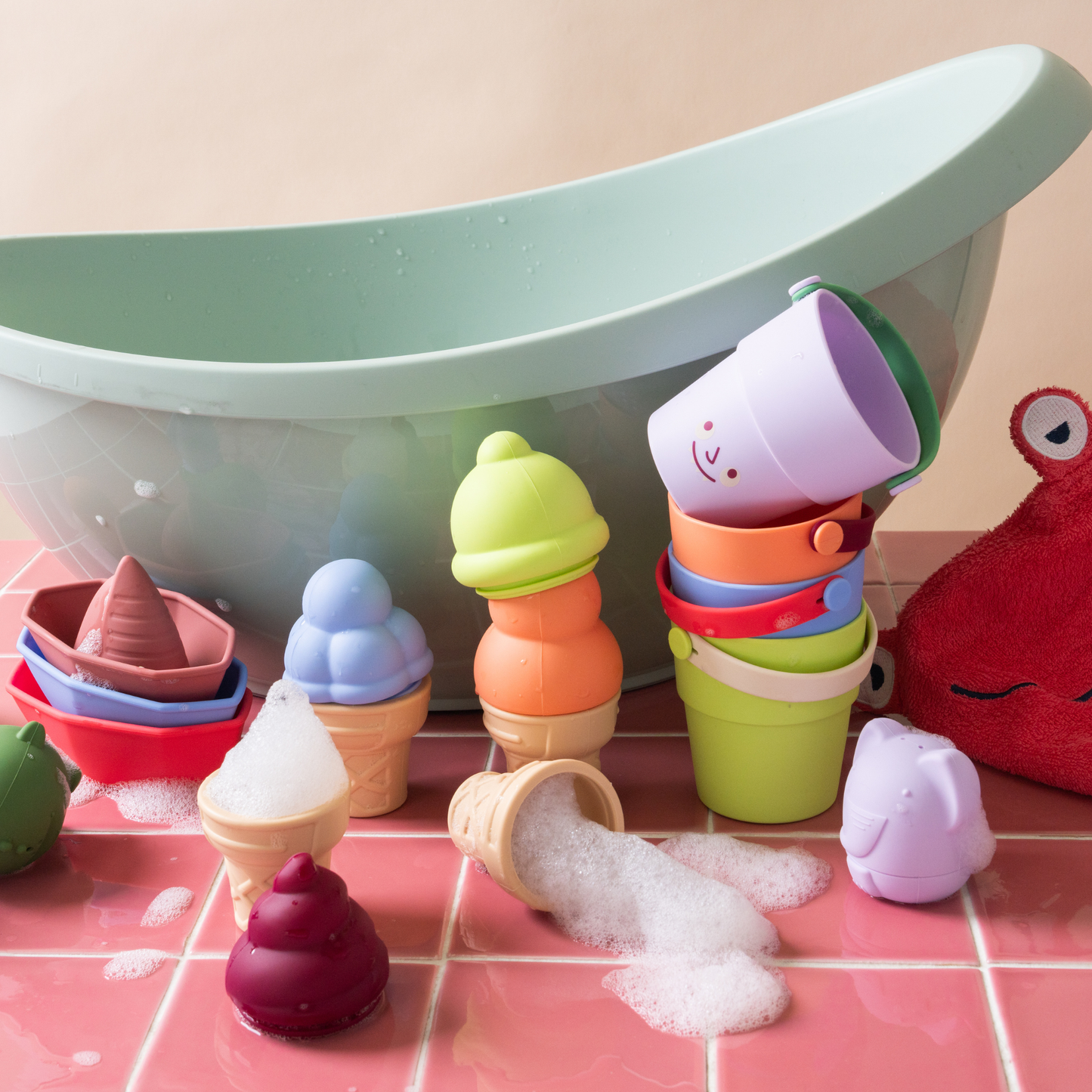 Very Fun Holey Buckets Bath Toy Set