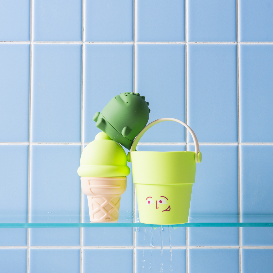Very Fun Holey Buckets Bath Toy Set