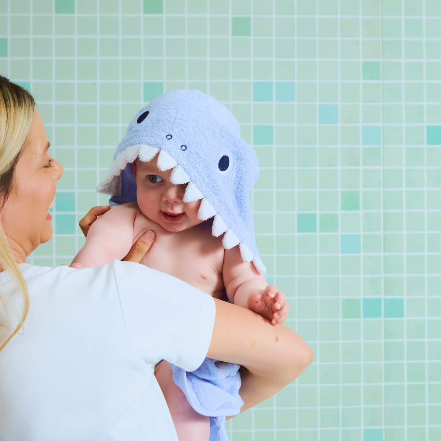 Super Soft Hooded Bath Towel - Shark Periwinkle