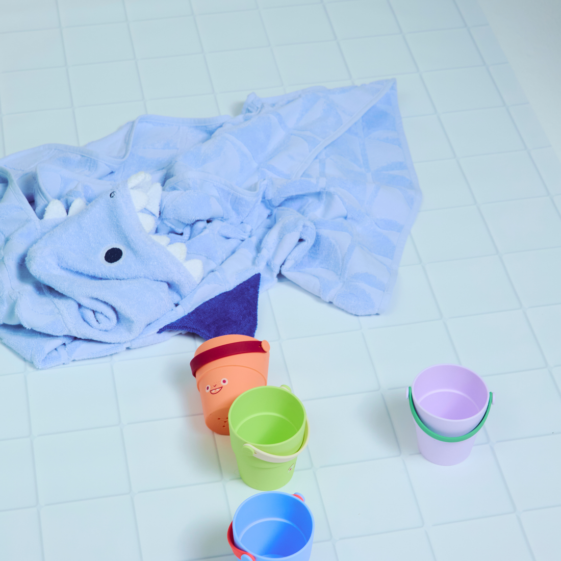 Super Soft Hooded Bath Towel - Shark Periwinkle