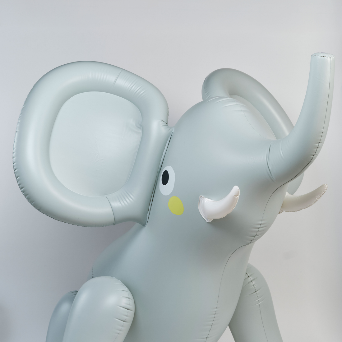 Inflatable Giant Sprinkler - Eli the Elephant