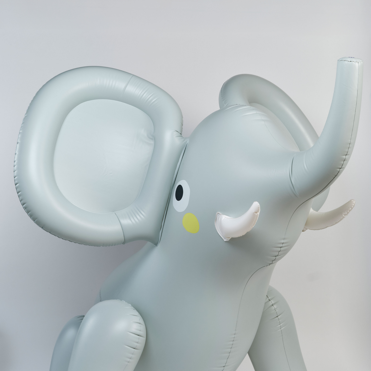 Inflatable Giant Sprinkler - Eli the Elephant