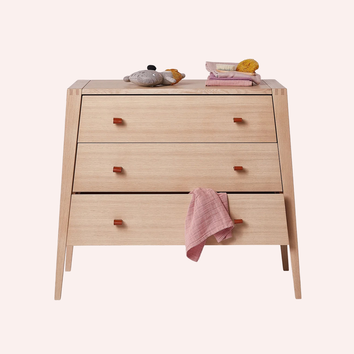 Leander Linea Dresser