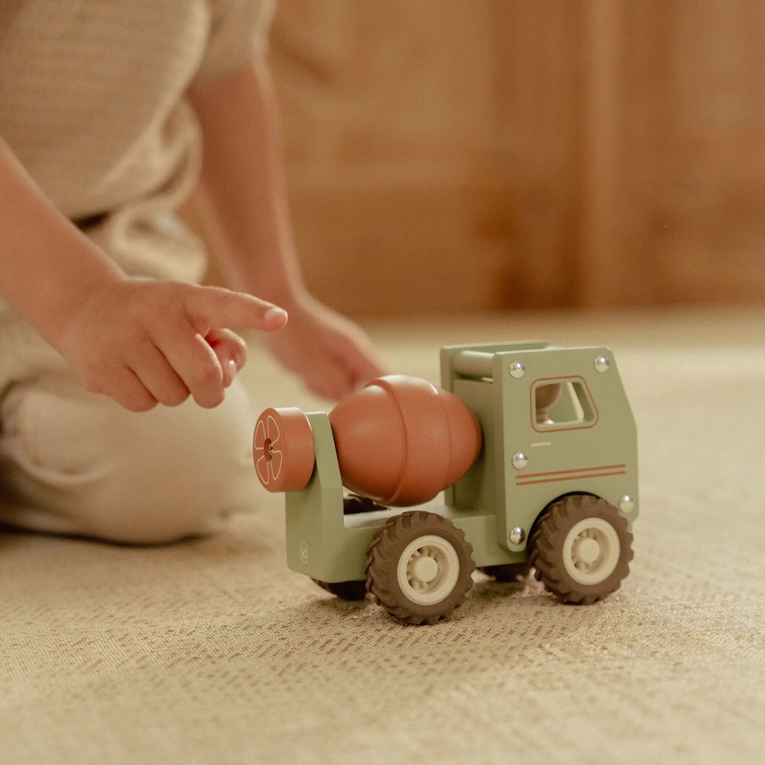 Little Dutch Cement Truck