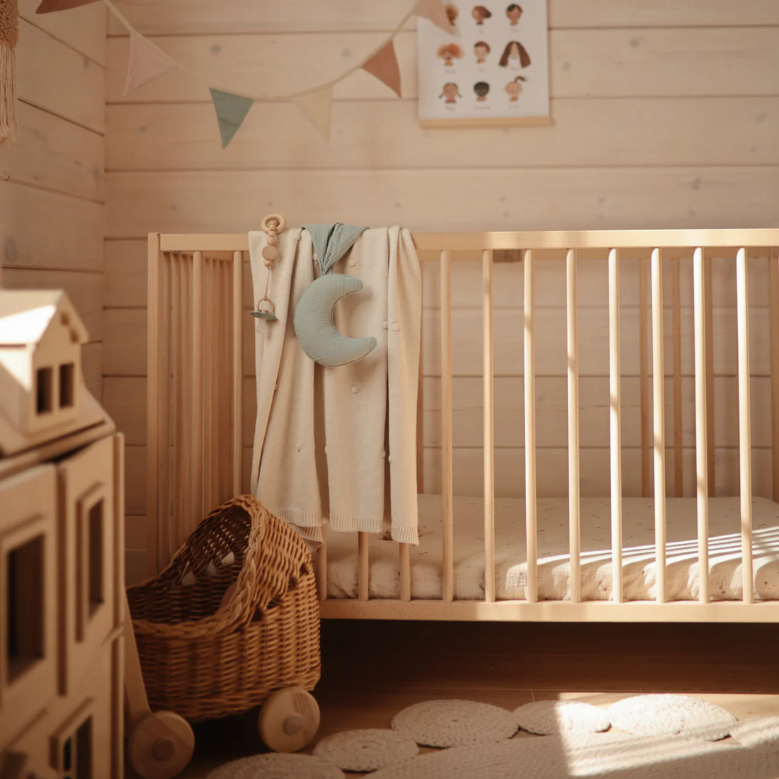 Lovey Blanket Moon Comforter - Tradewinds