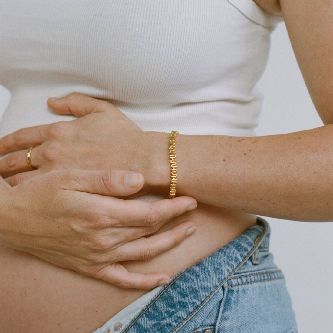 MUM Bracelet - Gold