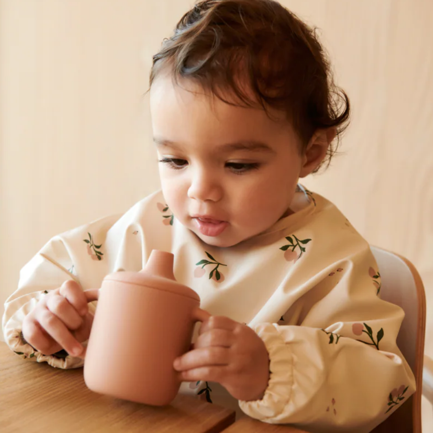 Merle Cape Bib - Peach/Sea Shell Mix