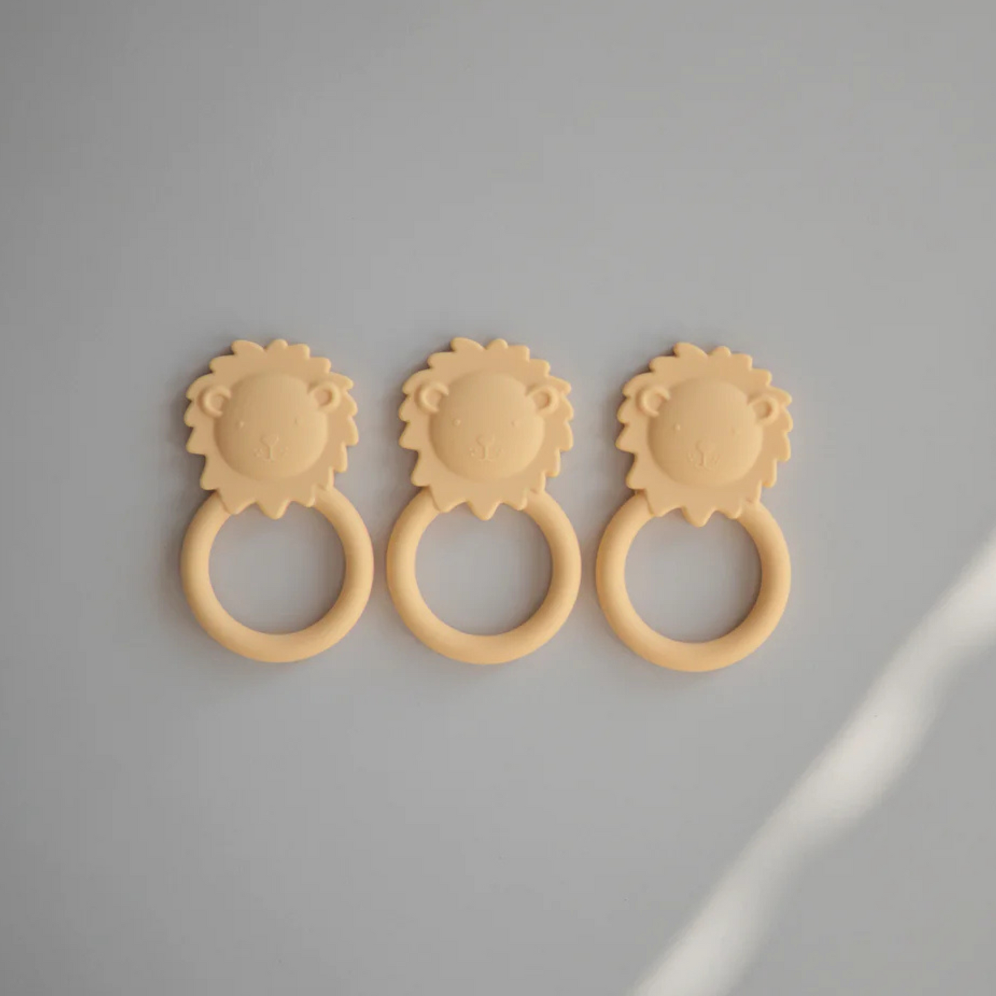 Mushie Animal Teether - Lion