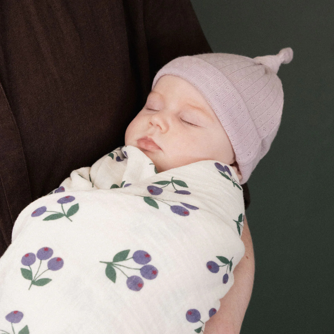 Muslin Wrap - Winter Berry Natural Print