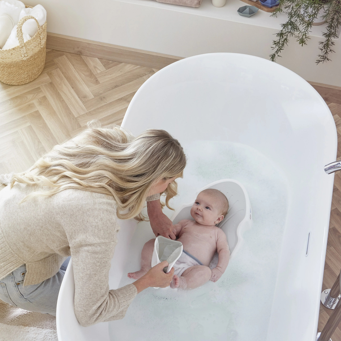 Newborn Baby Bath Support - White