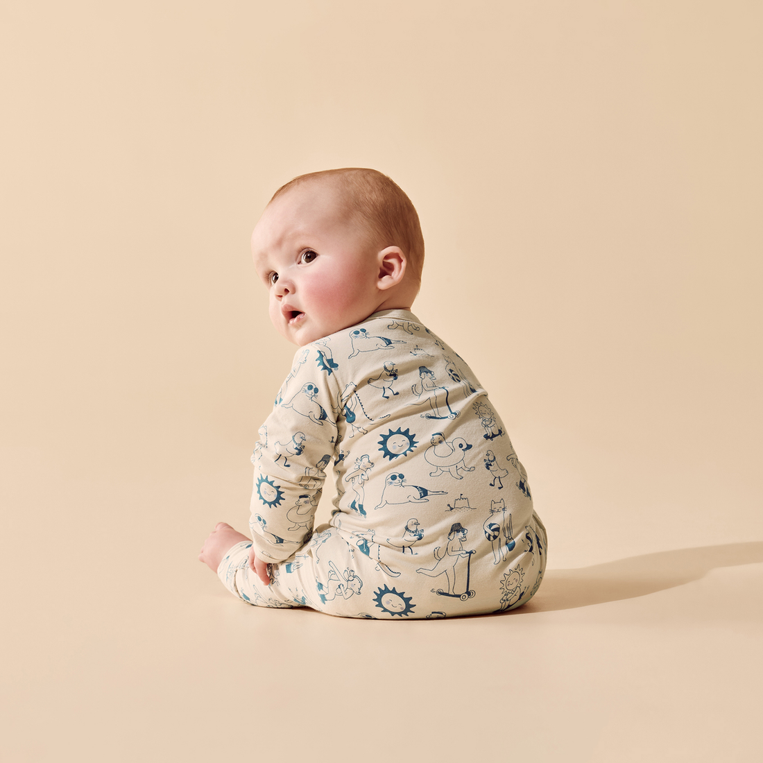 Organic Zipsuit with Feet - Tout est Magique