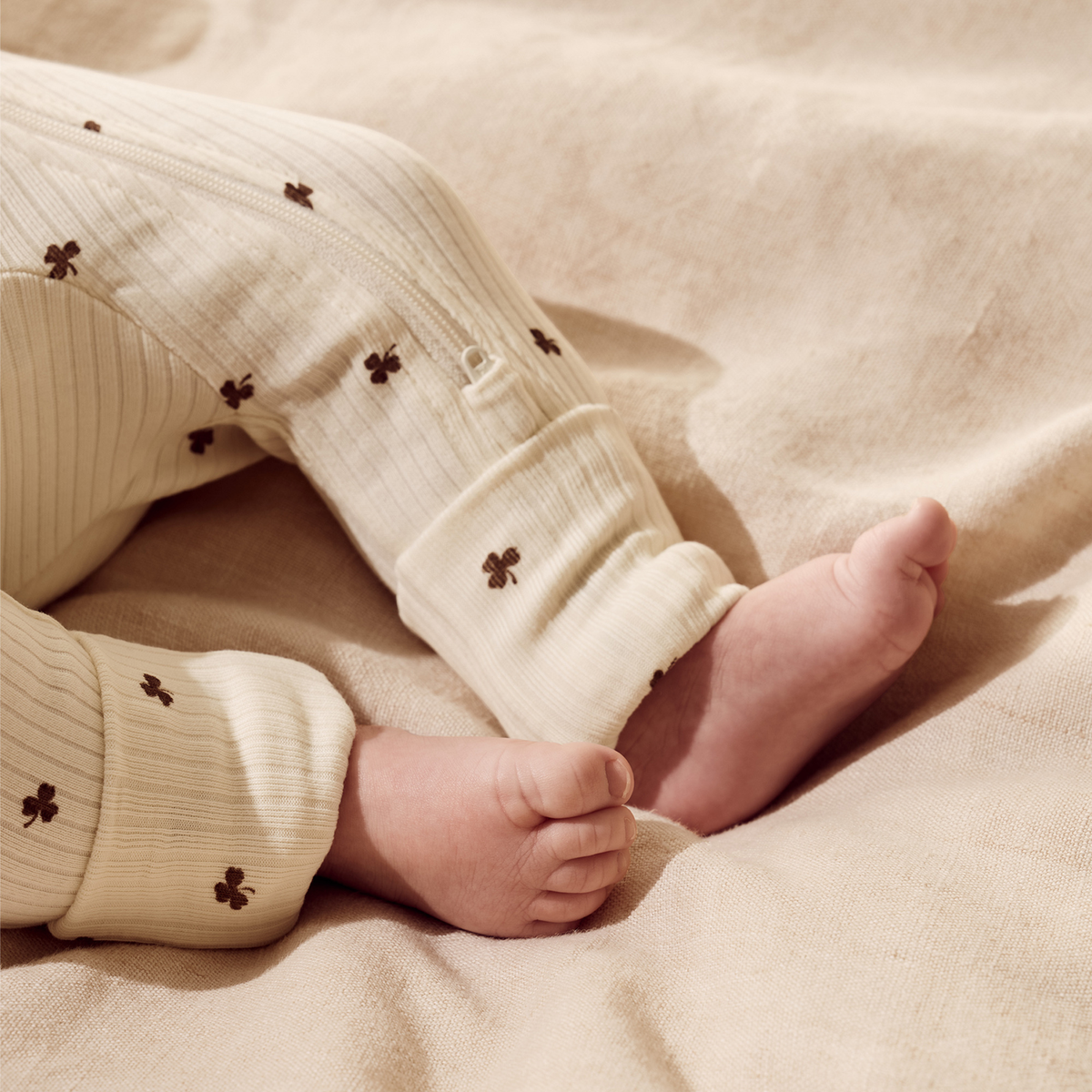 Organic Zipsuit with Feet - My Lucky Charm