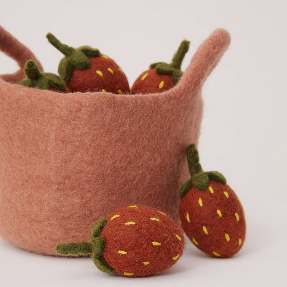 Toy Basket with Strawberries - (12pk)