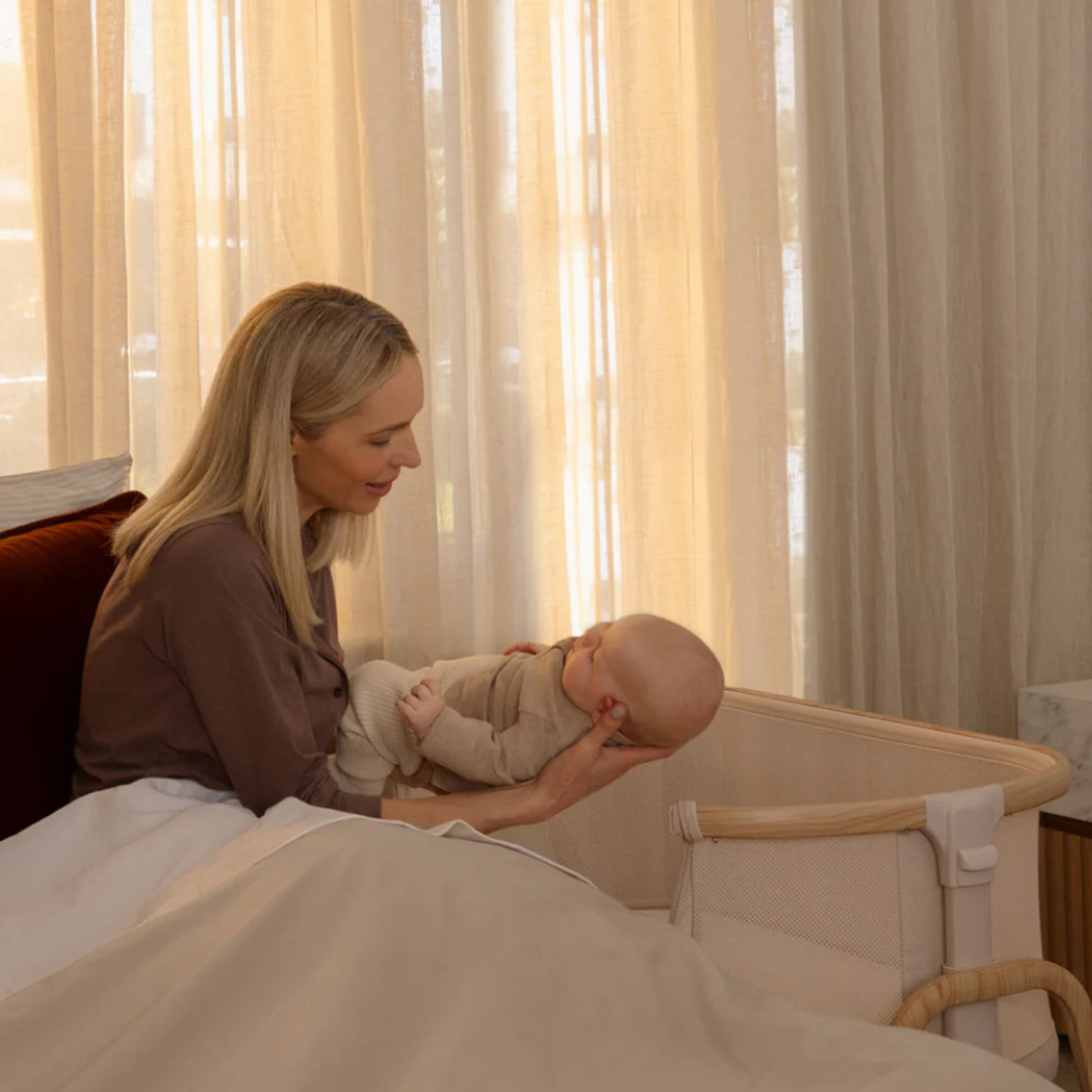 Pod2 Bassinet + Bedside Sleeper