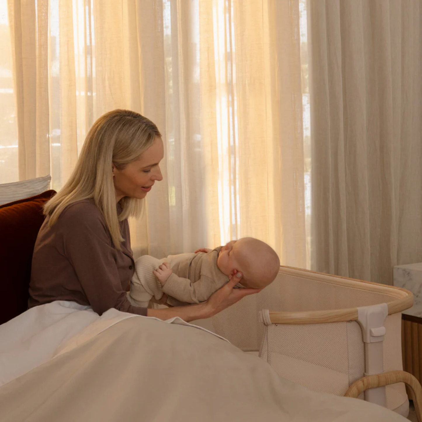 Pod2 Bassinet + Bedside Sleeper