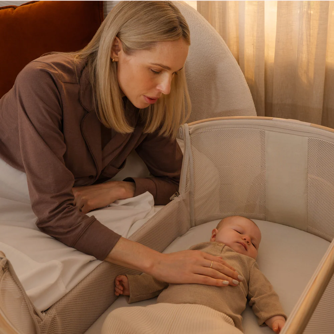 Pod2 Bassinet + Bedside Sleeper