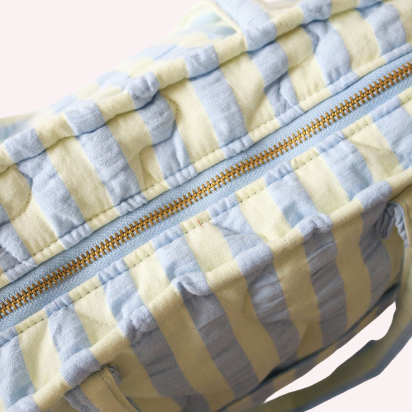 Quilted Bag - Butter Blue Seersucker