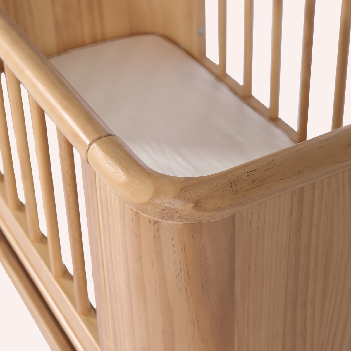 Seena Willow Bassinet & Mattress
