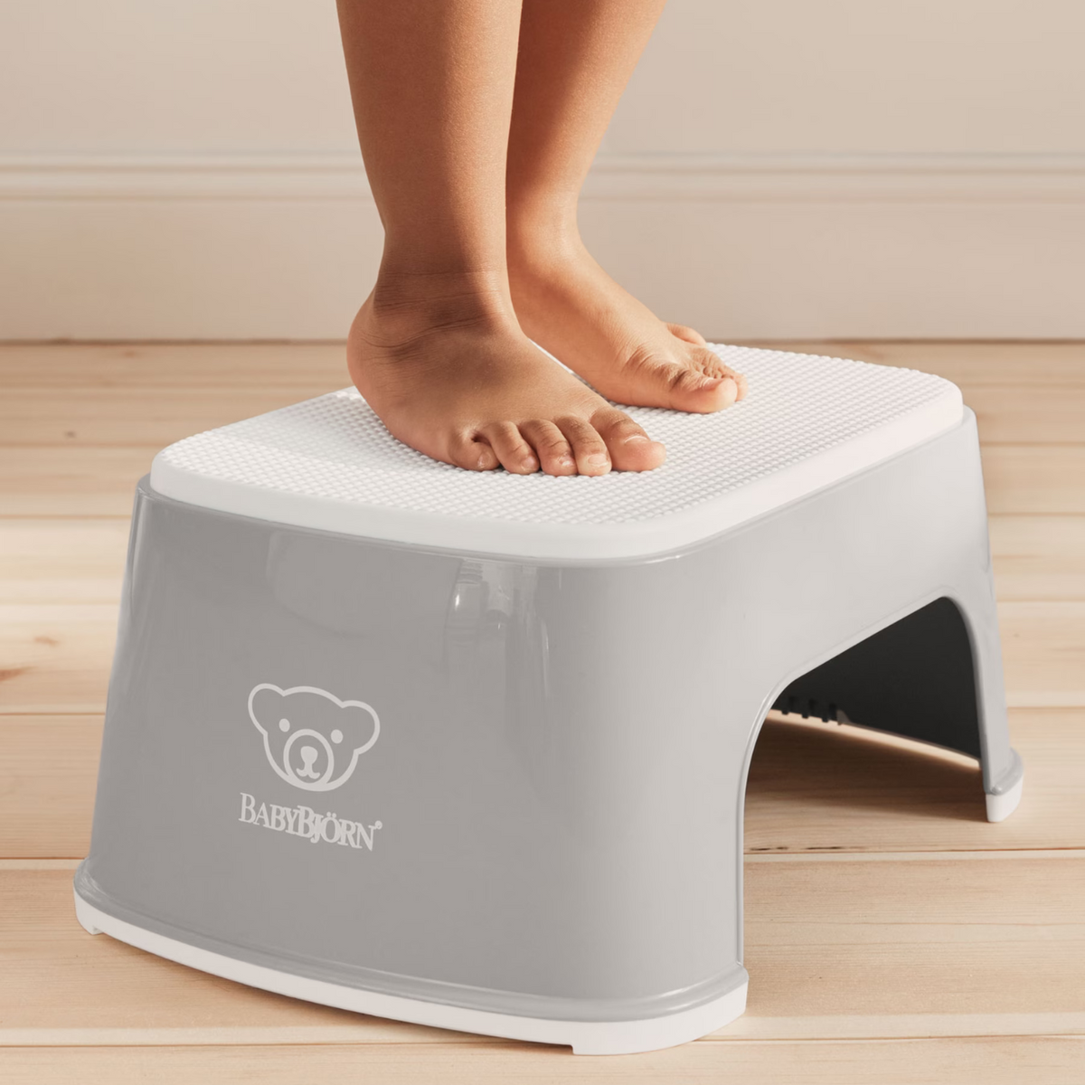 Step Stool Rona Step Stool - Grey by Baby Bjorn | the memo – The Memo