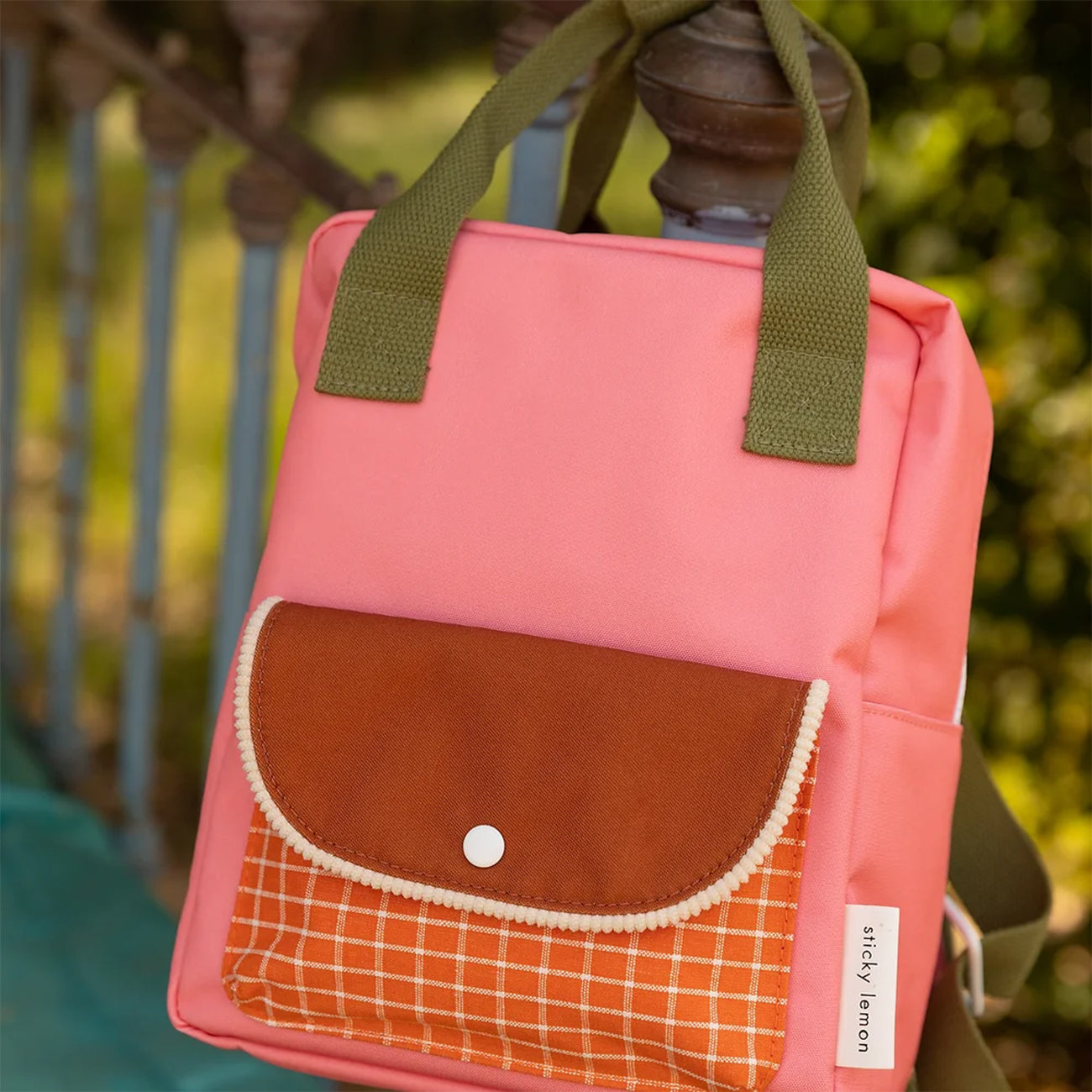 Small Farmhouse Envelope Backpack - Flower Pink