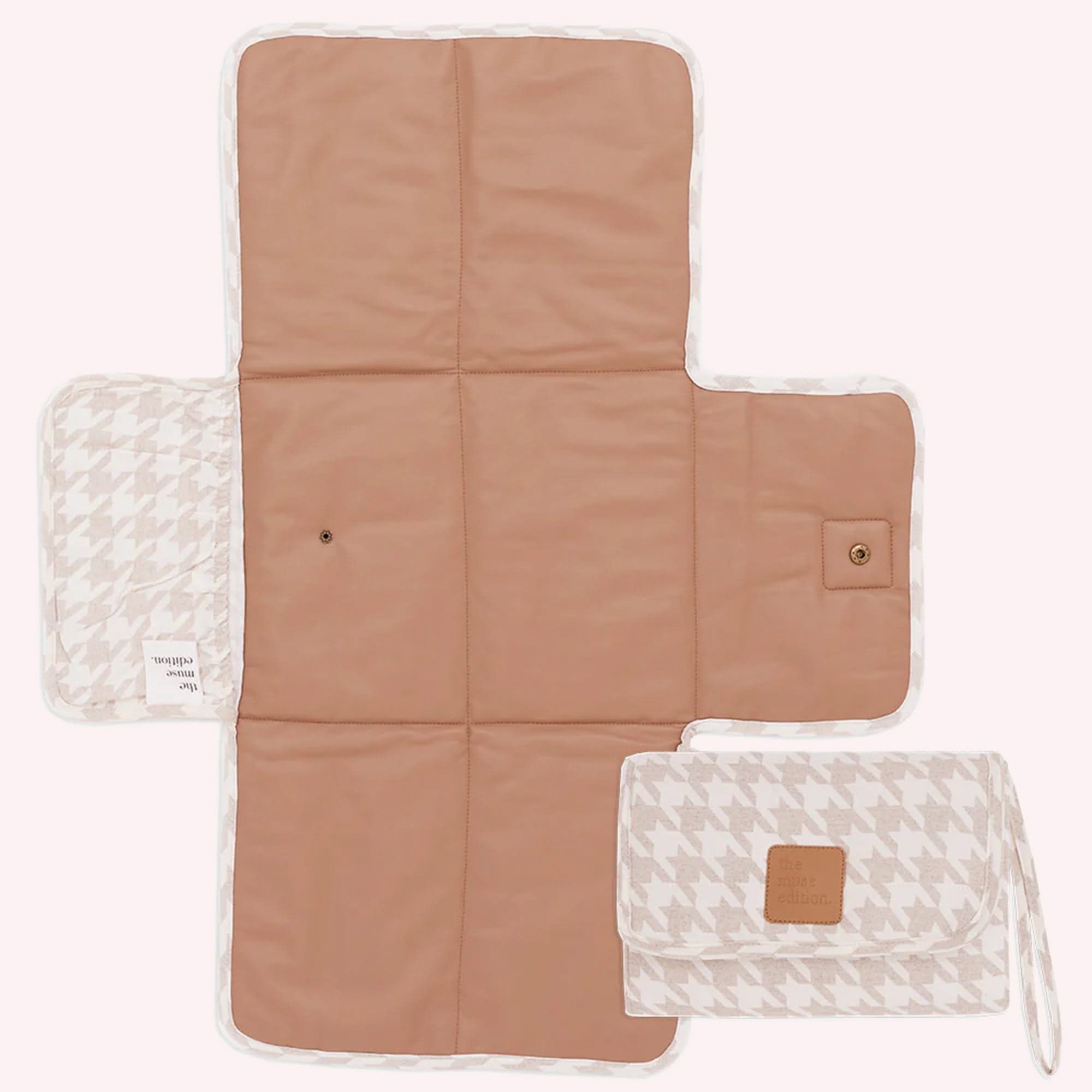Linen Change Mat Houndstooth by The Muse Edition the memo The Memo