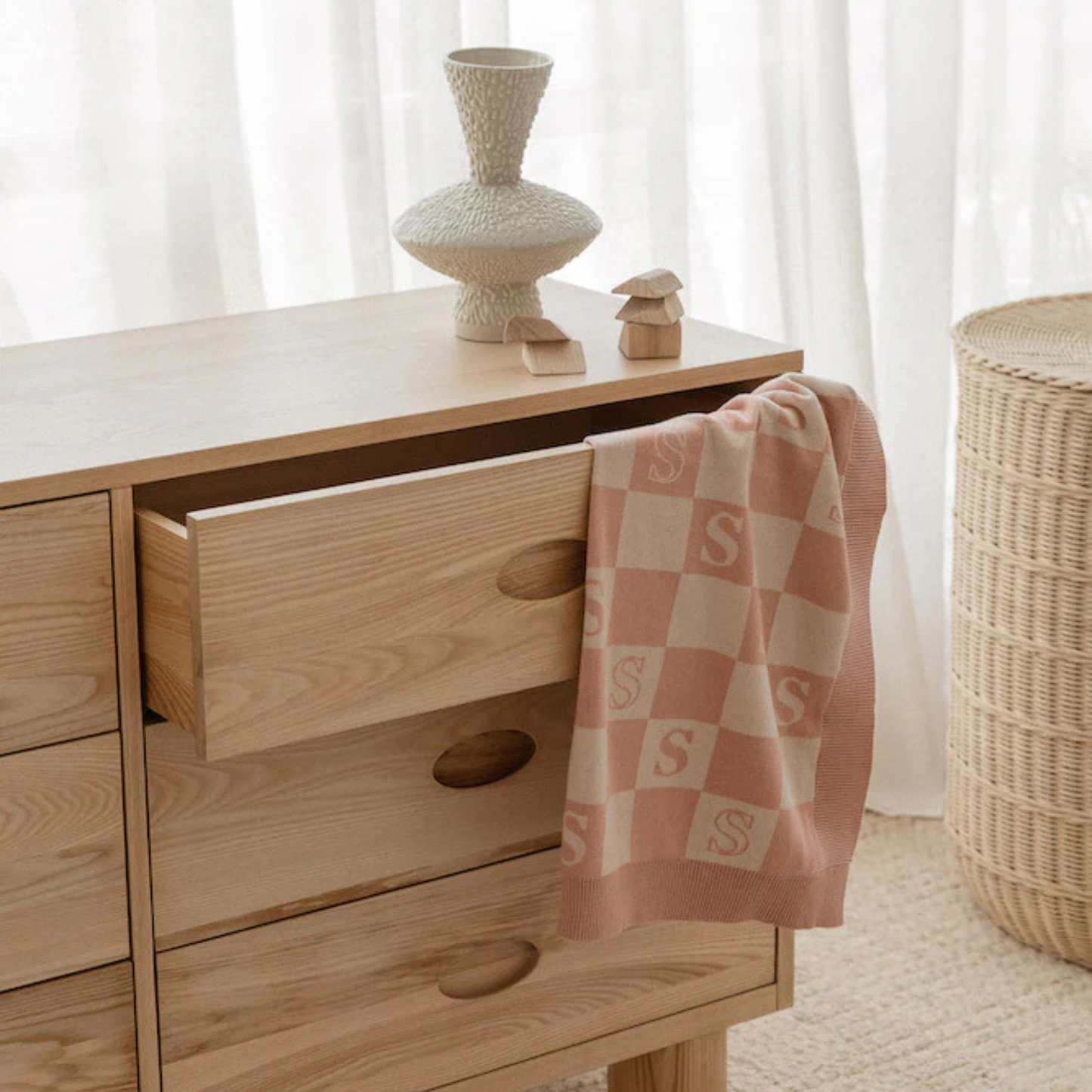The Initial Check Blanket - Blush/Oatmeal